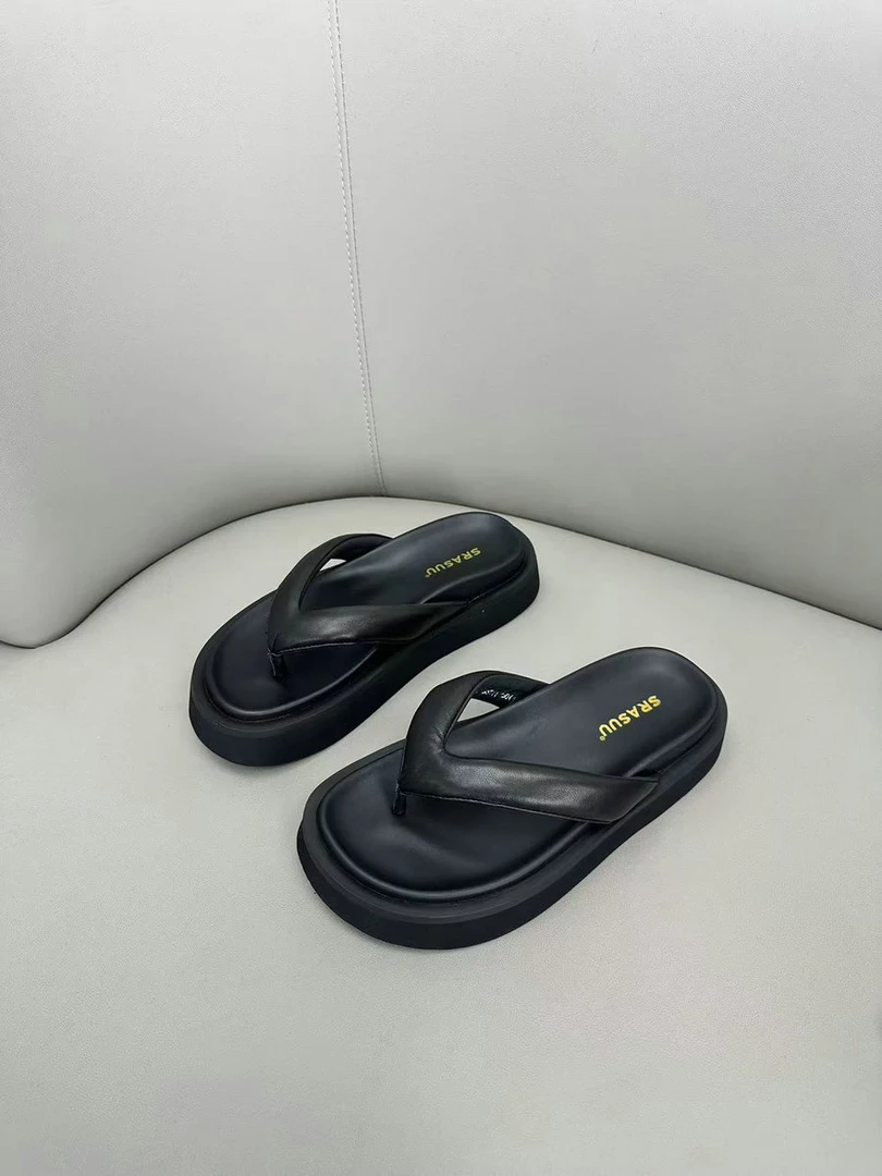 欧洲站真皮女鞋2025夏季新款轻便厚底度假风沙滩鞋夹趾人字凉拖鞋