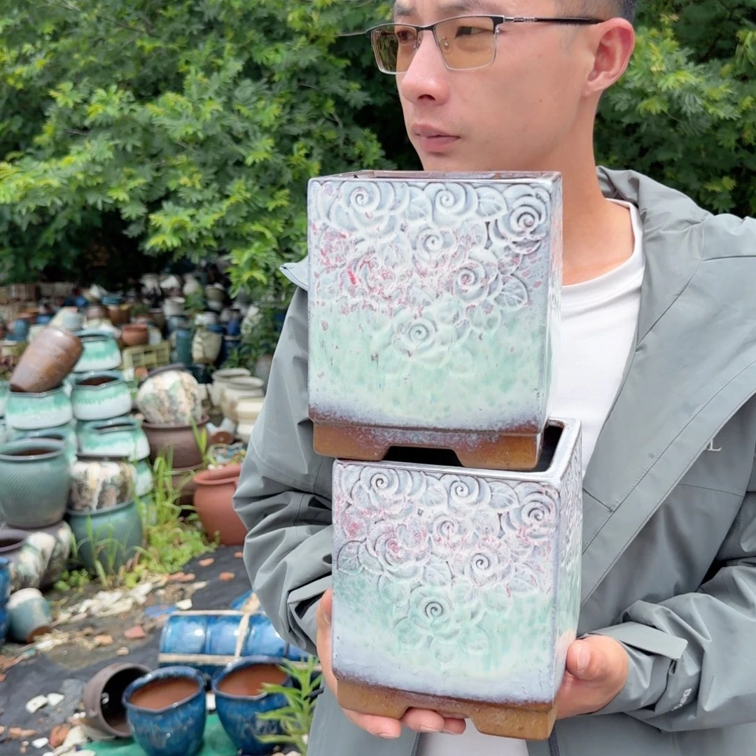 紫砂花盆口14.5高17（两个玫瑰花彩色方