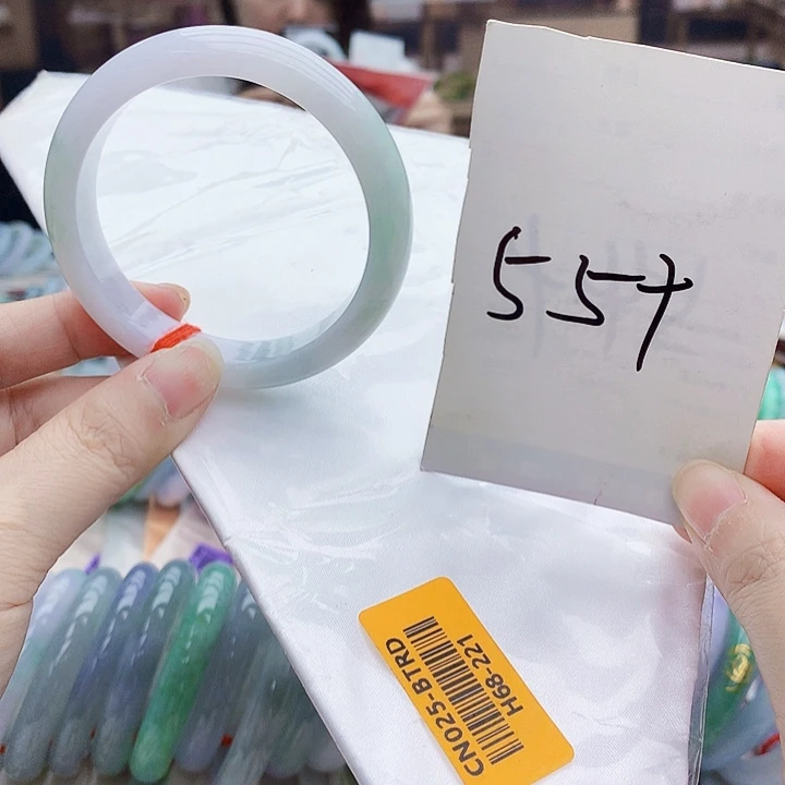 翡翠手镯未镶嵌The