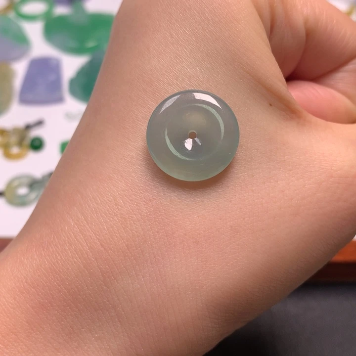 定制翡翠未镶嵌平安扣