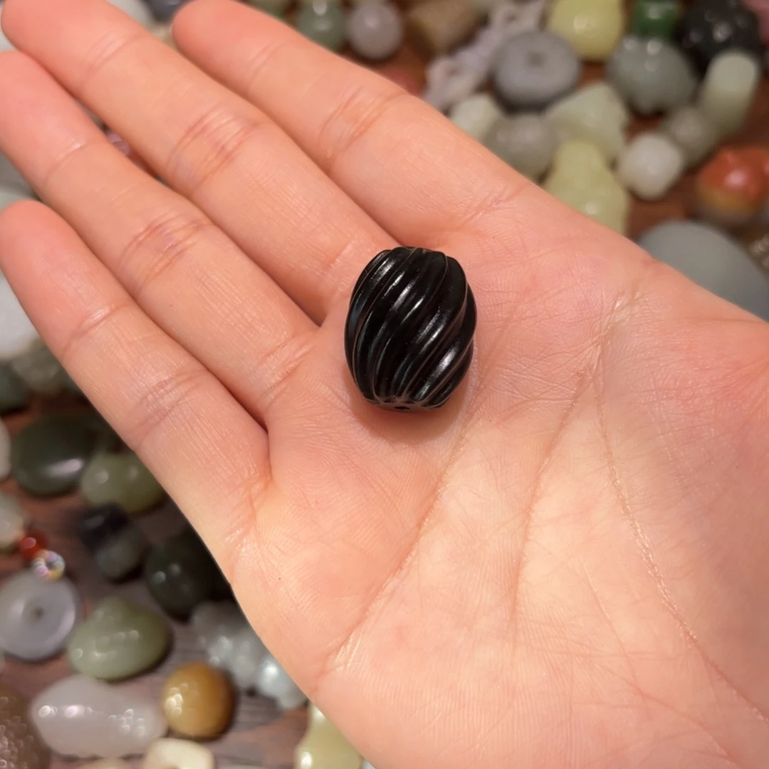 和田玉珠宝半成品未镶嵌仙*