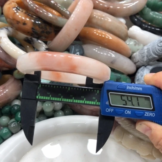 未镶嵌石英质玉珠宝半成品30