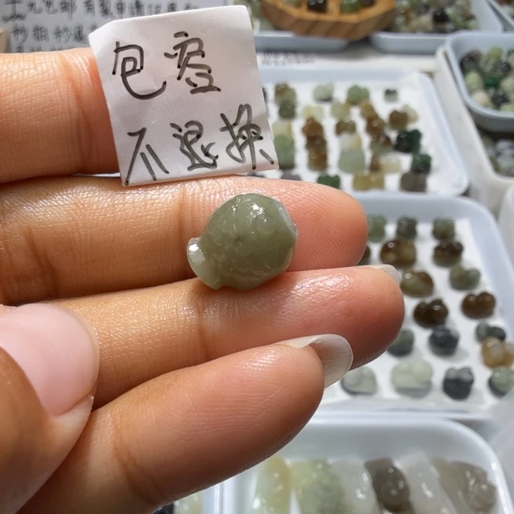 和田玉未镶嵌珠宝奇石