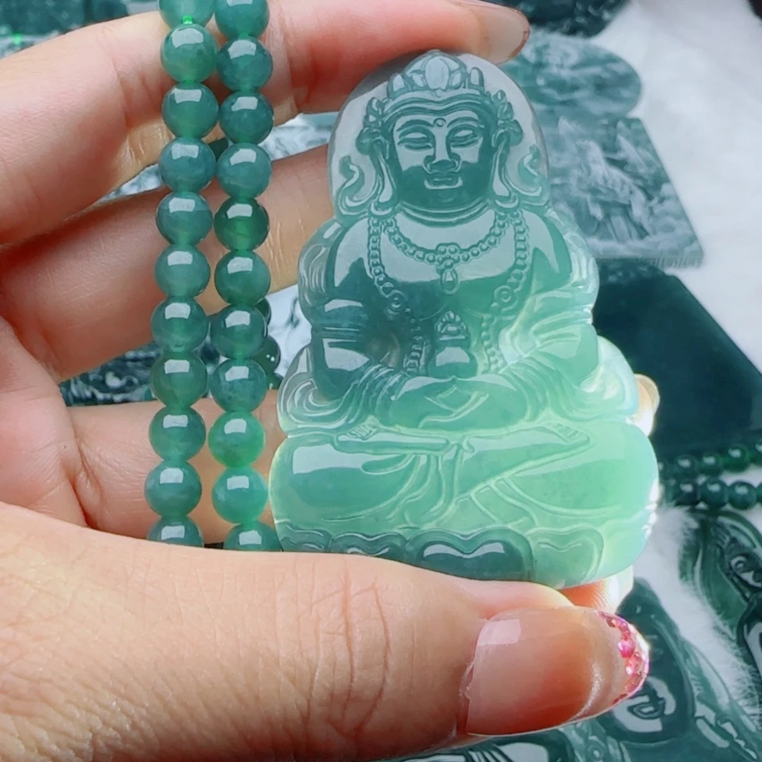 颈饰未镶嵌翡翠多样性发货天然的A货翡翠
