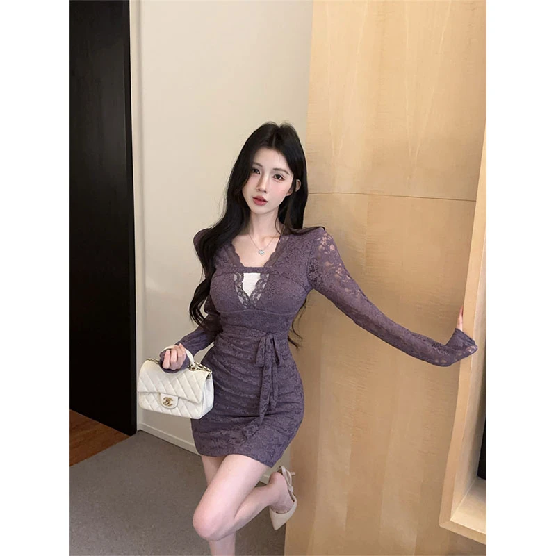 紫色V领长袖连衣裙女秋季新款辣妹绑带收腰蕾丝裙子显身材包臀裙