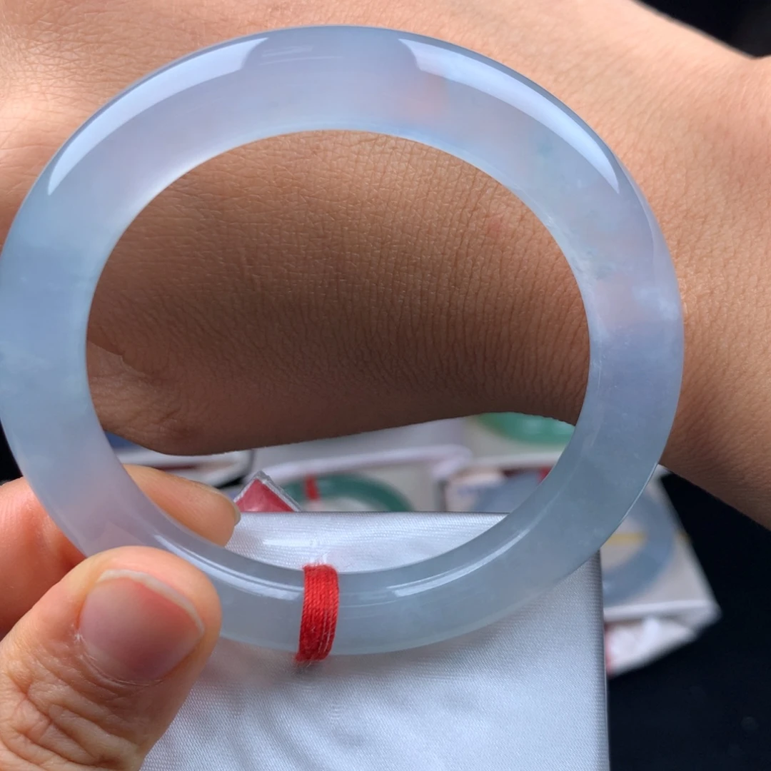 翡翠未镶嵌手镯冰透炸光