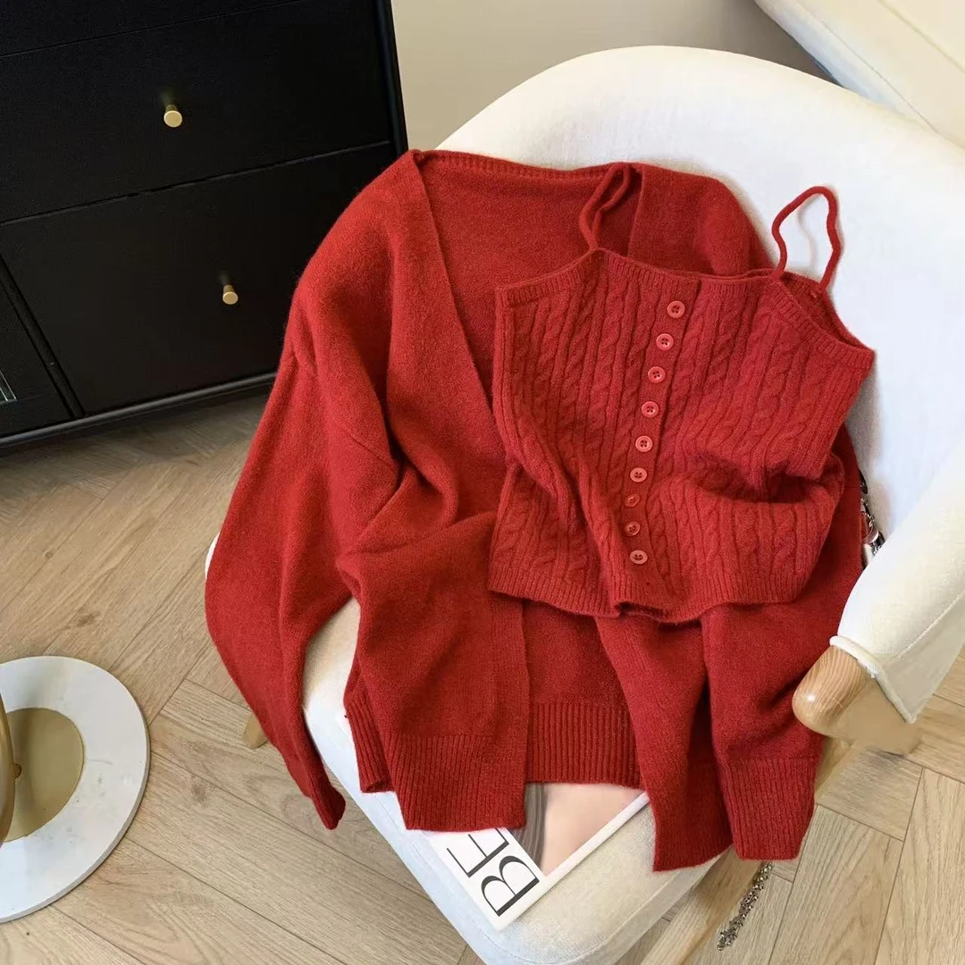 2025年新款韩系单排扣吊带背心女秋冬新款慵懒风两件套针织开衫
