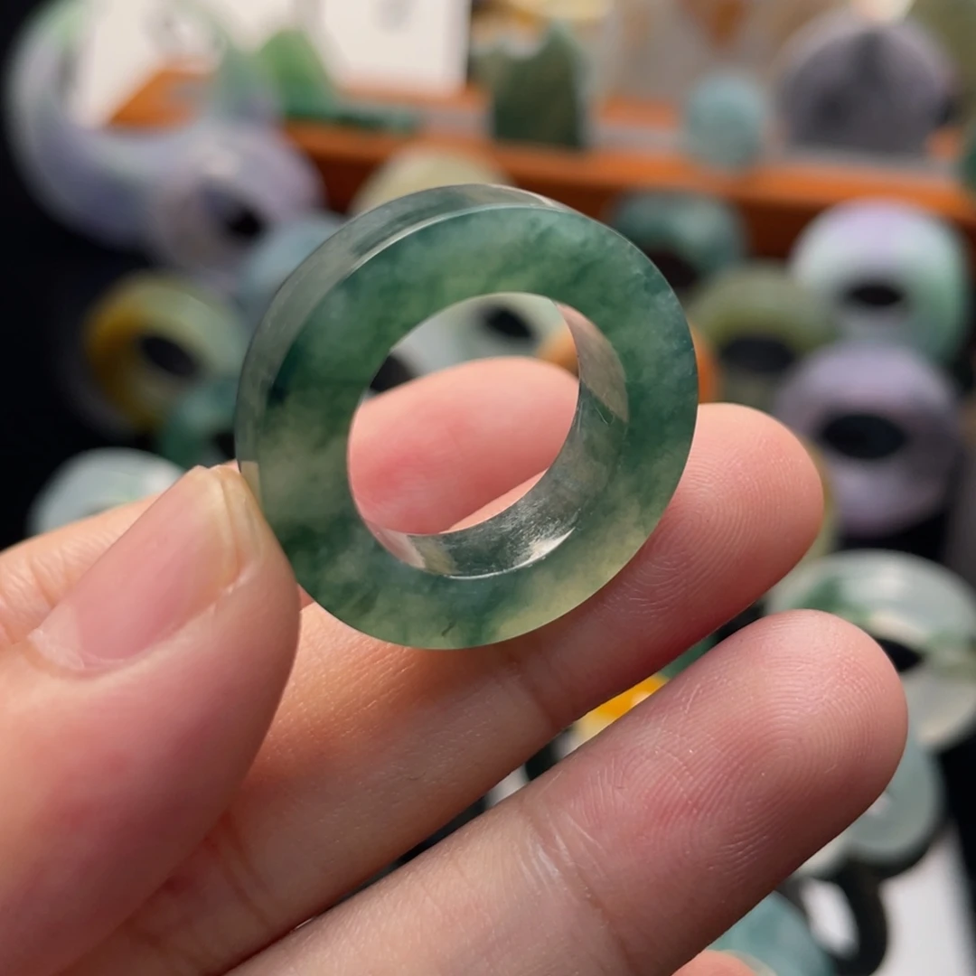 定制翡翠未镶嵌  江南绿