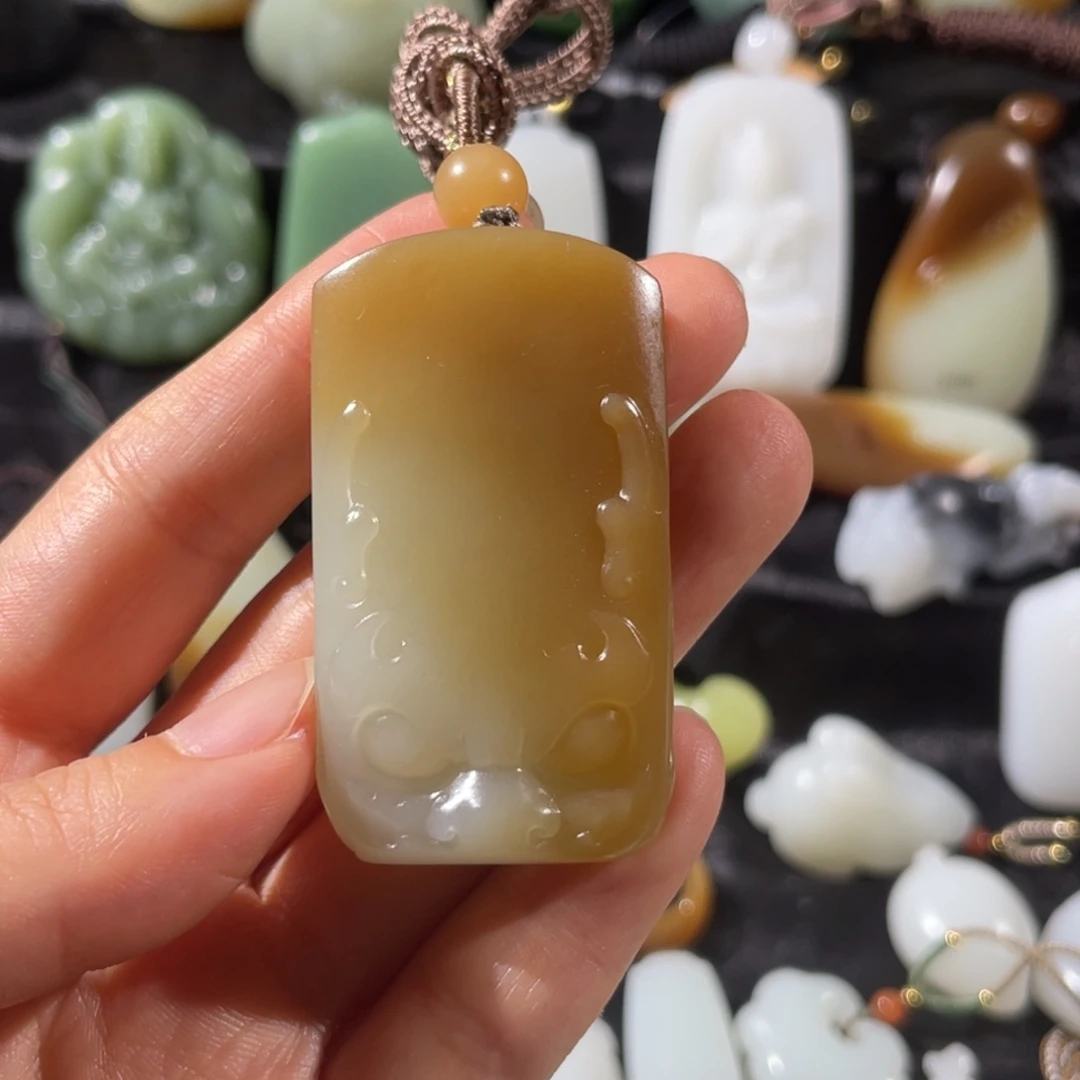 和田玉未镶嵌挂件