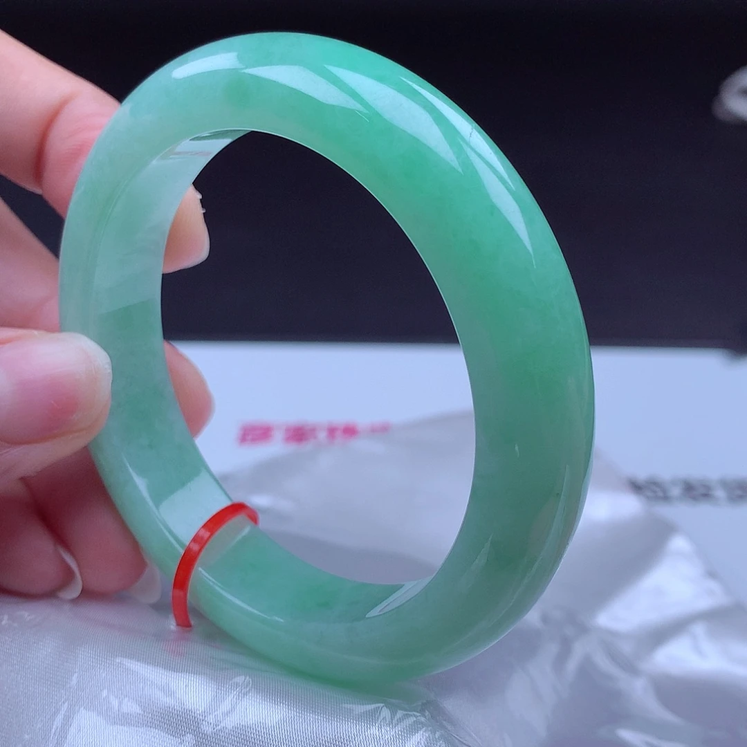 翡翠未镶嵌手镯手镯001402