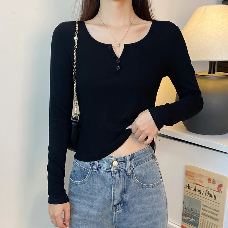 黑色小V领纽扣长袖t恤女春秋修身设计感打底衫百搭半开领显瘦上衣