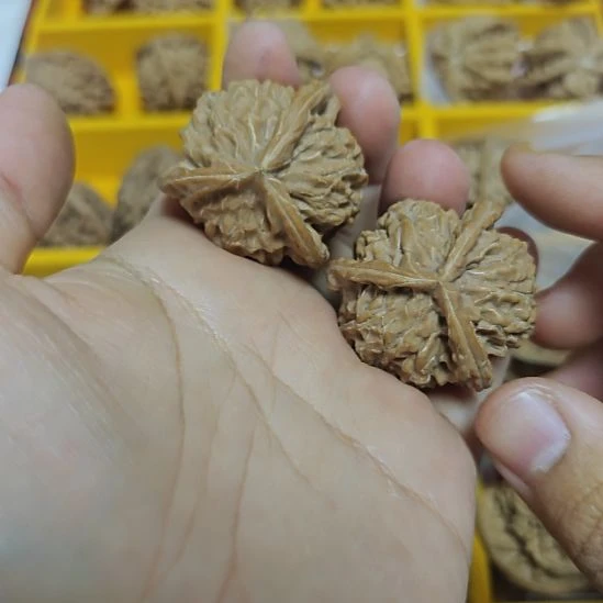 文玩核桃吊坠盘山三棱