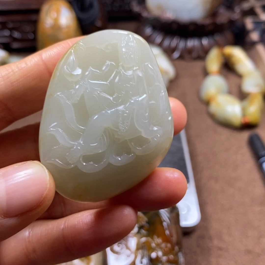 和田玉未镶嵌挂件