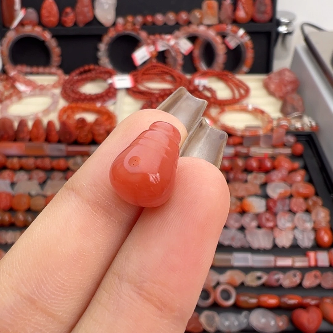 南红玛瑙未镶嵌颈饰三通