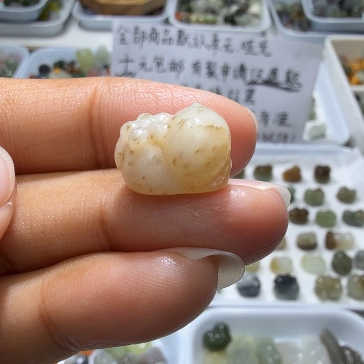 和田玉未镶嵌珠宝奇石