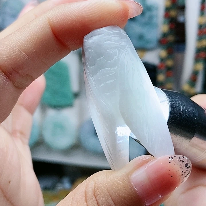 颈饰足铂镶嵌翡翠翡翠