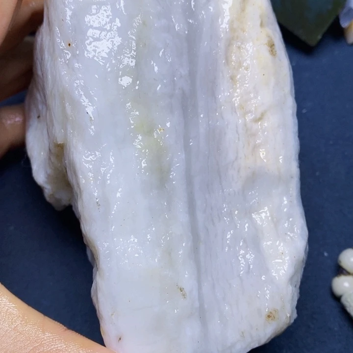 和田玉未镶嵌珠宝奇石