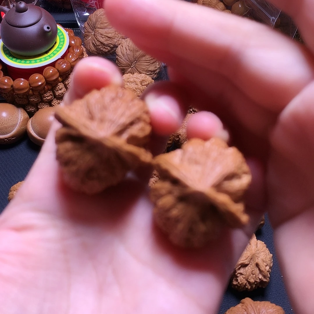 文玩核桃吊坠密纹