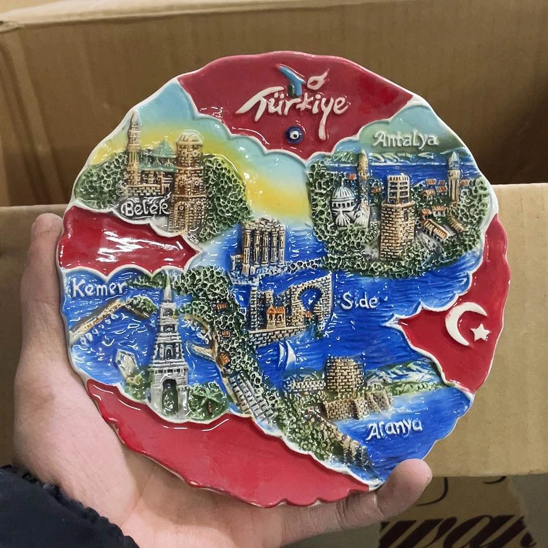 摆件    磕碰 封釉。