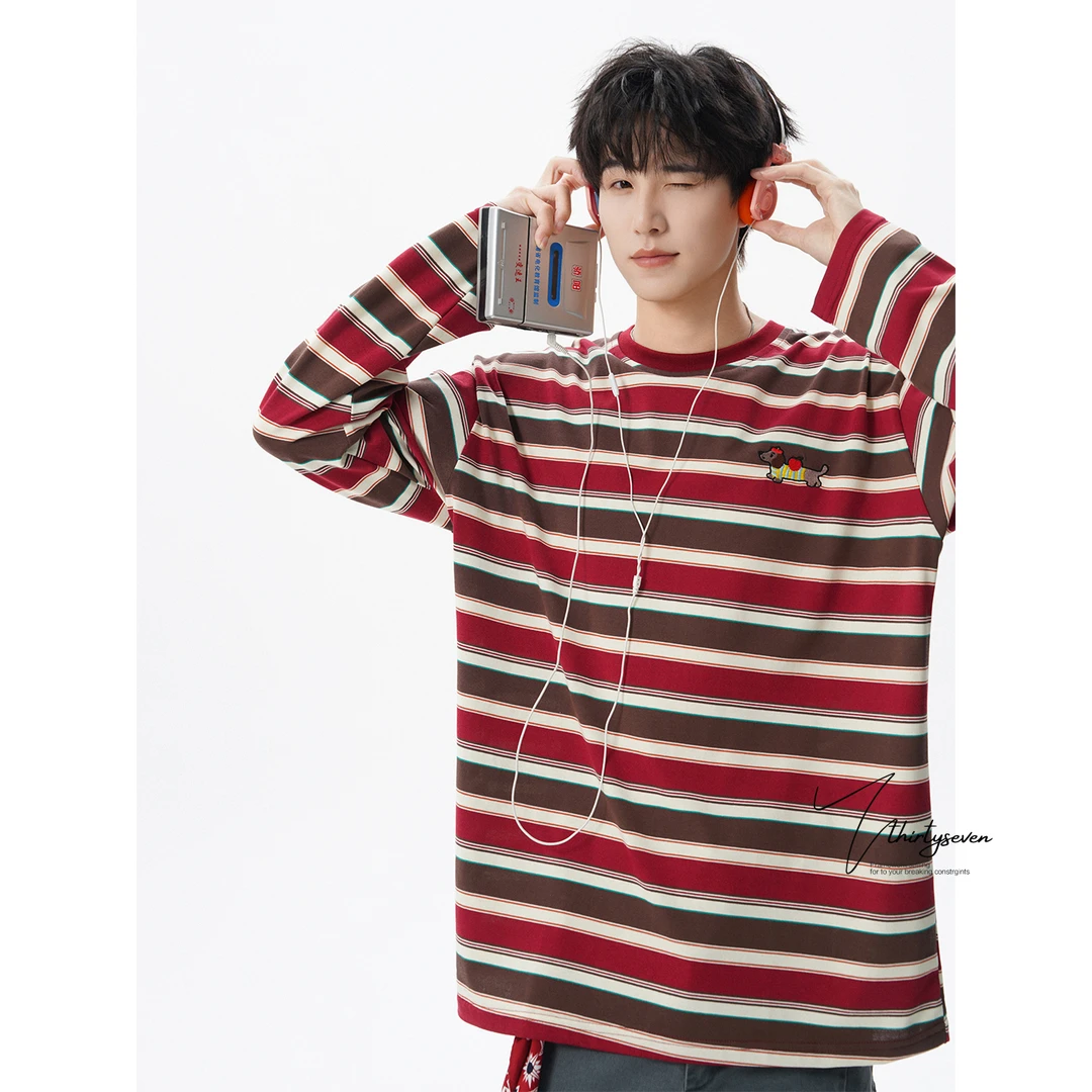 V37美式复古腊狗肠条纹长袖男秋季潮流慵懒风圆领卫衣青少年上衣