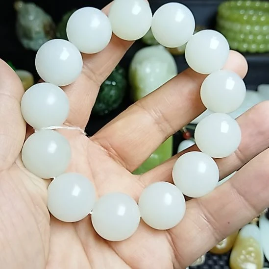 7***2和田玉未镶嵌手串