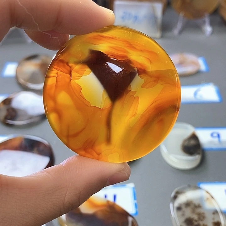 玛瑙/玉髓未镶嵌珠宝半成品