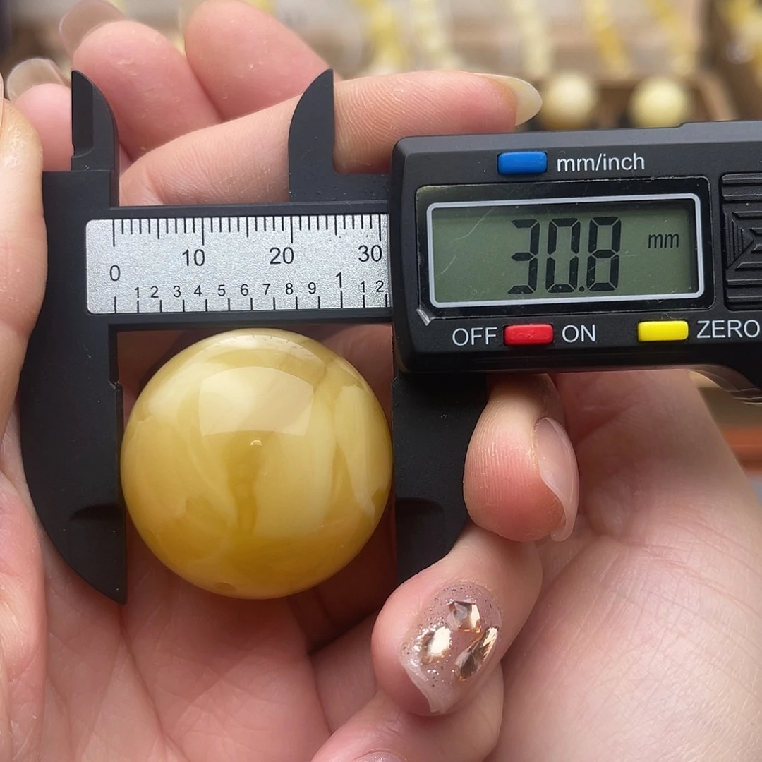 琥珀未镶嵌裸石蜜蜡满蜡圆珠
