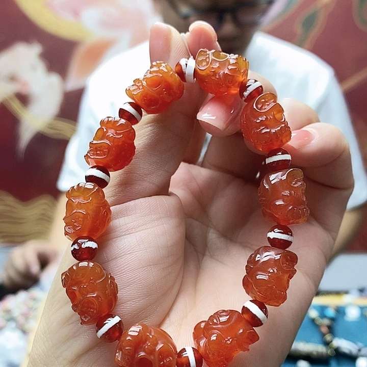 玛瑙/玉髓颈饰合金