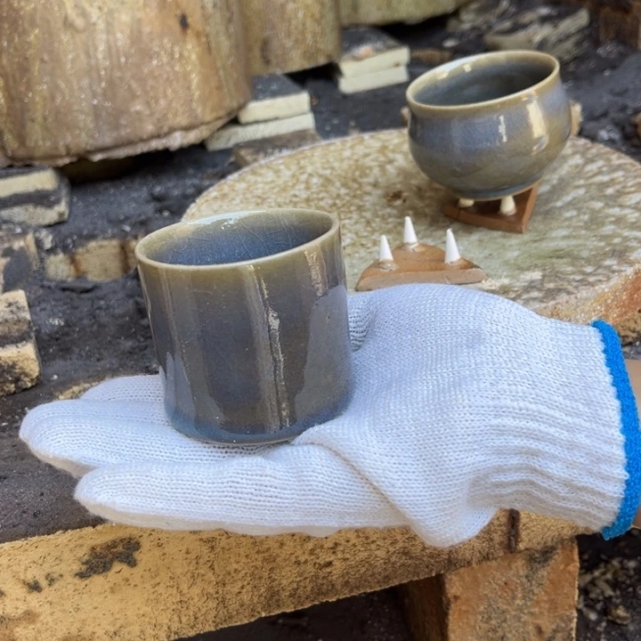 板指杯落灰釉柴烧