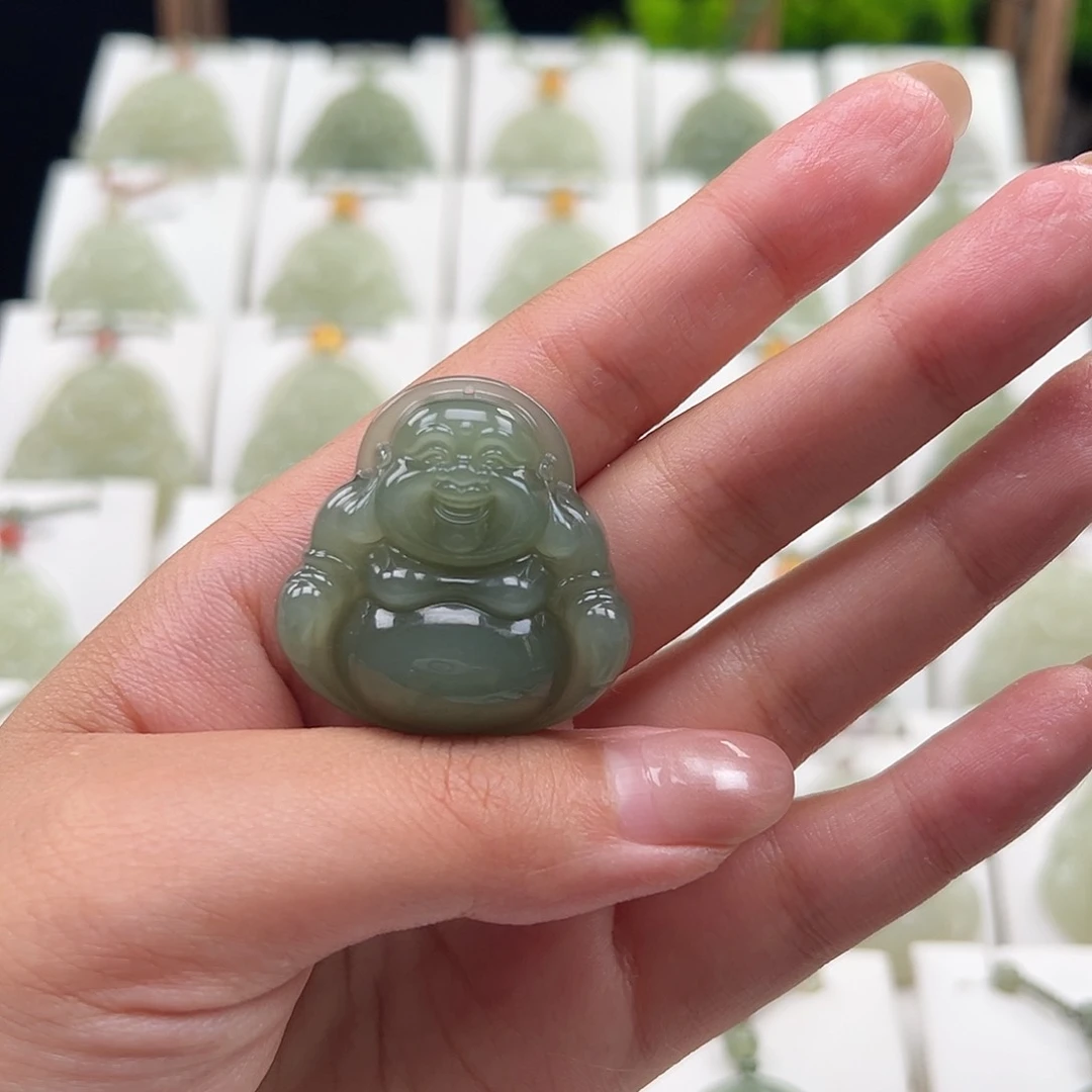 和田玉未镶嵌颈饰黑*