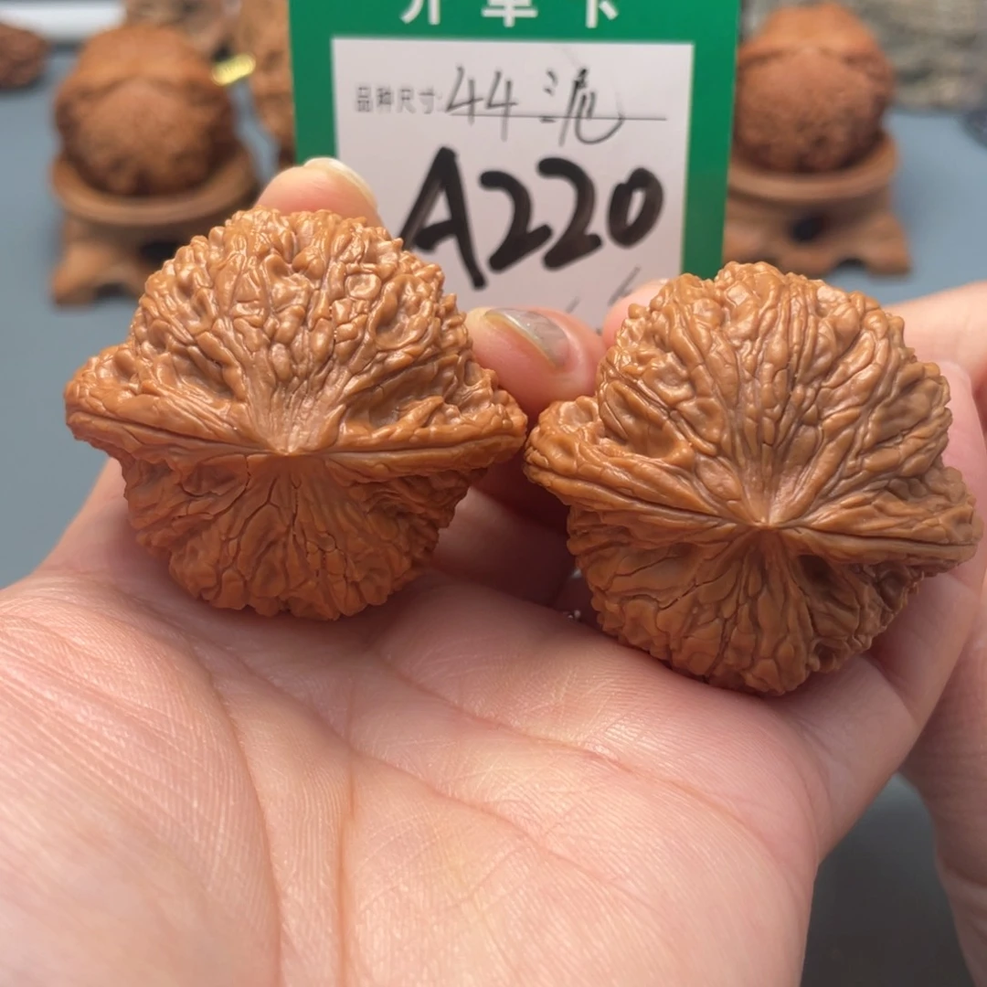 吊坠桃核文玩核桃
