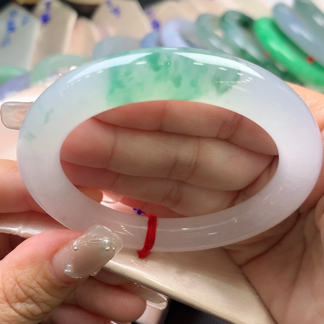 翡翠未镶嵌手镯54.4圆条