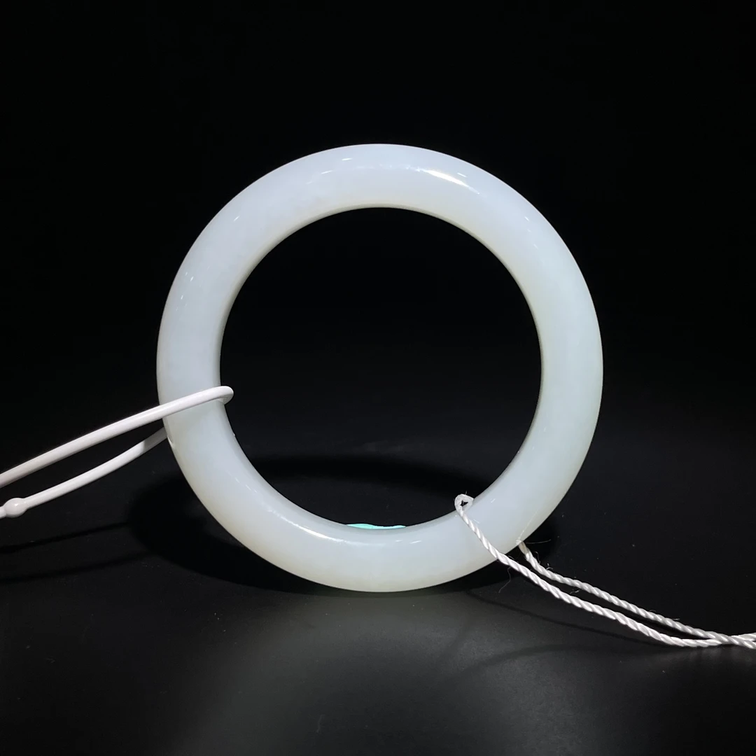 臻藏（8a）和田玉手镯2507060037