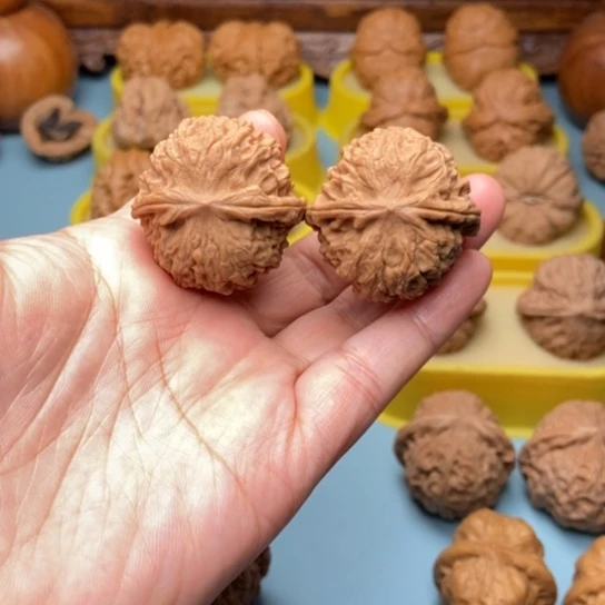 文玩核桃吊坠龙眼全品 34 34