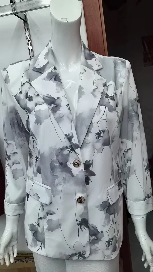 夏季女士中老年妈妈装薄款开衫西装外套