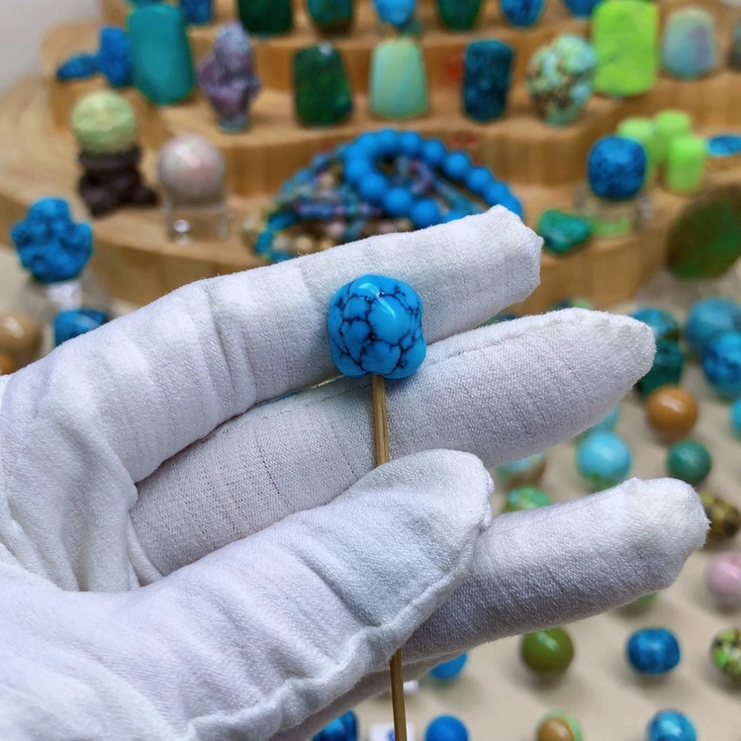 绿松石未镶嵌三彩随行