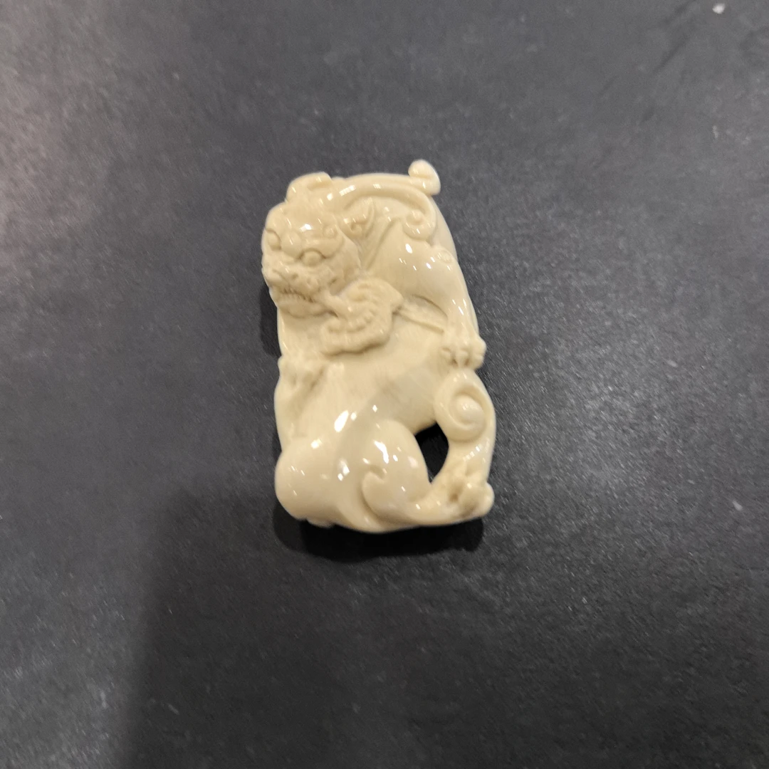 猛犸约24.1克雕刻件ZL4229