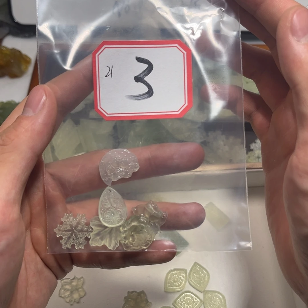 鱼***泡蛇纹石玉合金颈饰