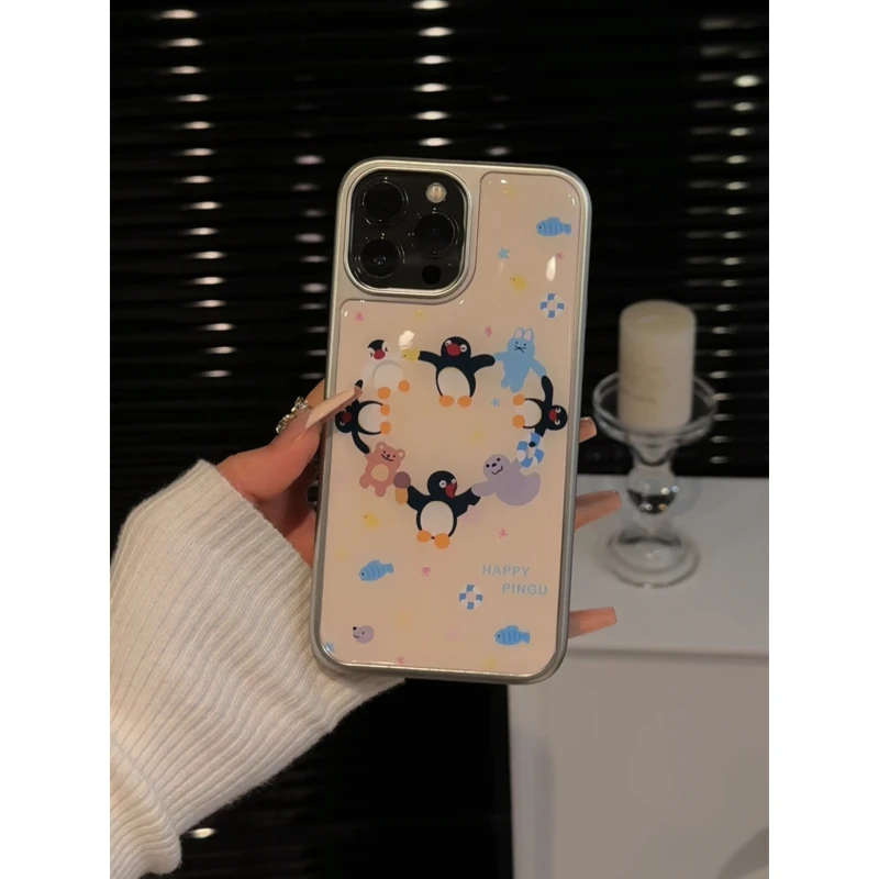 适用苹果16pro手机壳电镀相框大孔iPhone15小众牵手企鹅华为p新款