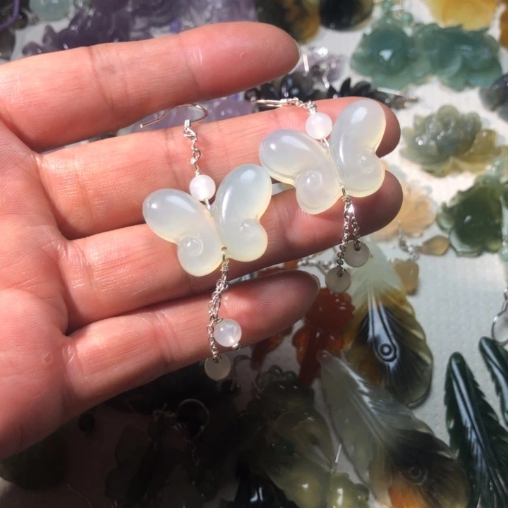 蛇纹石玉未镶嵌耳坠