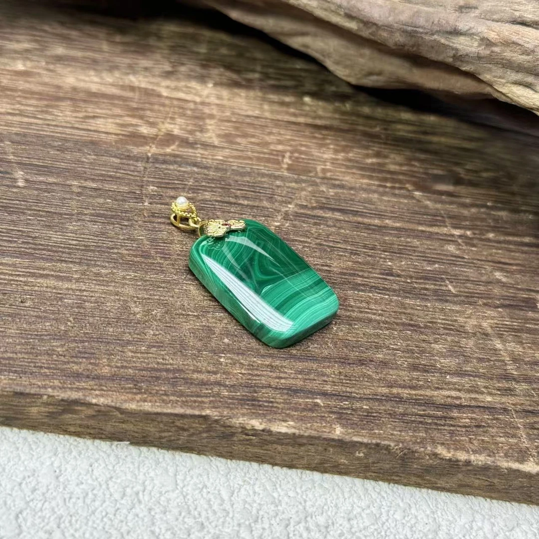 孔雀石吊坠D120511——多样性发其一