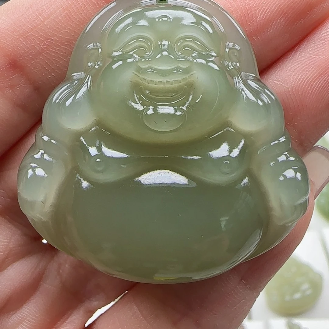 和田玉未镶嵌颈饰米****人