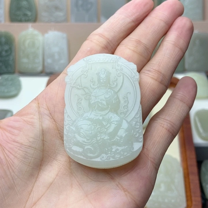 小***理和田玉未镶嵌颈饰