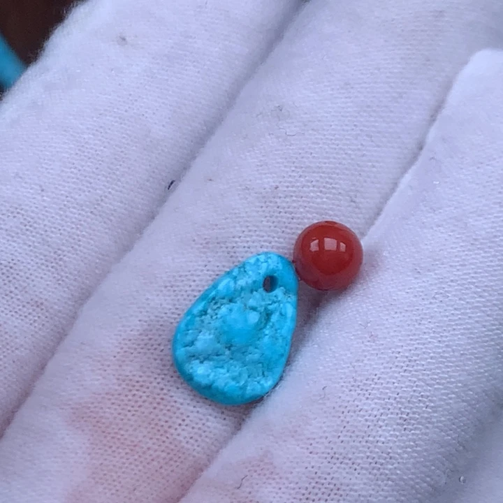 南红玛瑙未镶嵌珠宝奇石