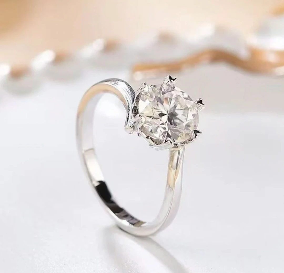 【NFZB定制】2ct光壁扭臂雪花戒指