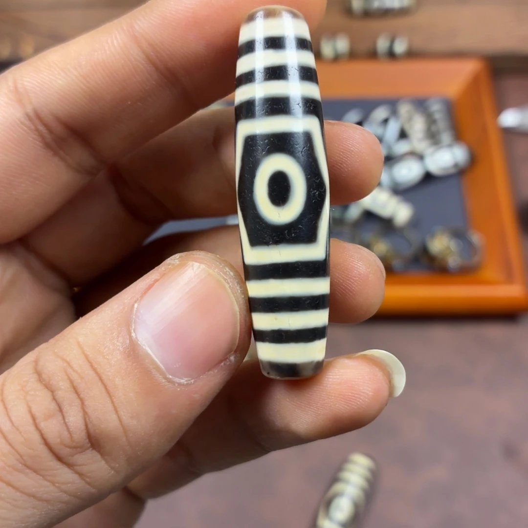 豆****玛瑙/玉髓未镶嵌颈饰