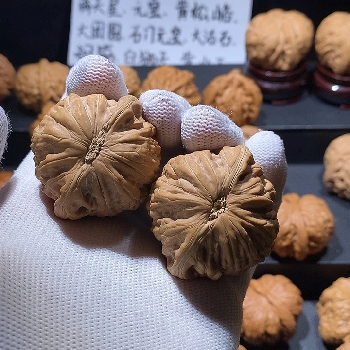 文玩核桃把件s***n铁锤