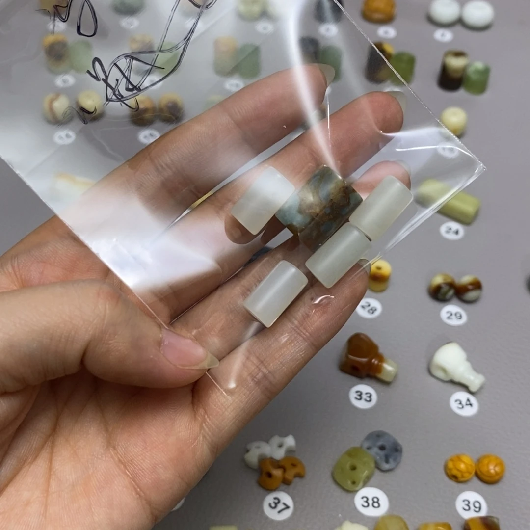 蛇纹石玉配饰合金馮*音