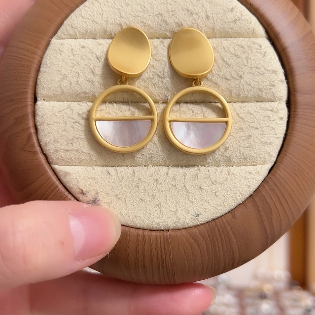 淡水珍珠银S925镶嵌蝴蝶