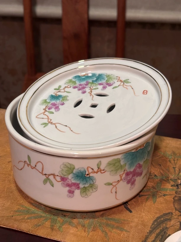 纯手绘潮汕功夫茶葡萄茶池一套搭配三个杯子25cc一个盖碗90cc